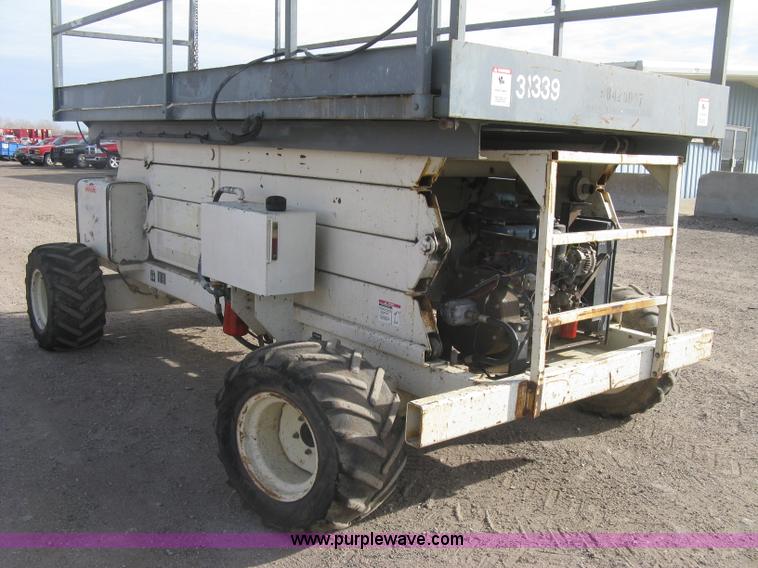 image for item H9330 1998 Terex TS-30RT scissor lift