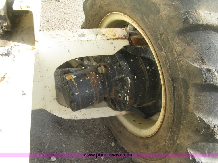 image for item H9330 1998 Terex TS-30RT scissor lift