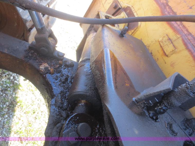 image for item I2132 1997 Case 550G LT dozer