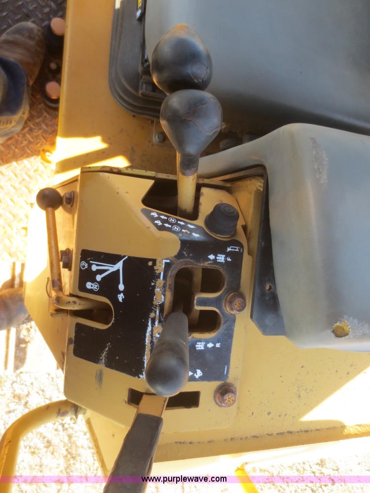 image for item I2132 1997 Case 550G LT dozer