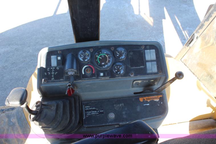 image for item I2398 1999 Caterpillar 416C backhoe