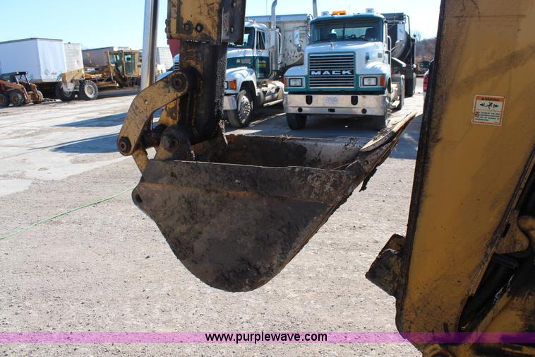 image for item I2398 1999 Caterpillar 416C backhoe