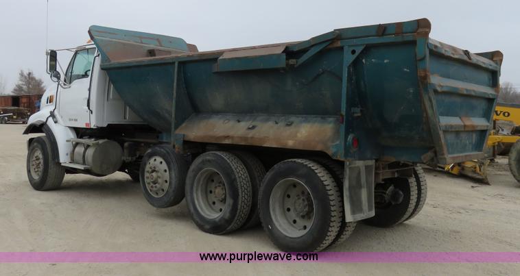 image for item I2399 1998 Ford HLT9513 dump truck