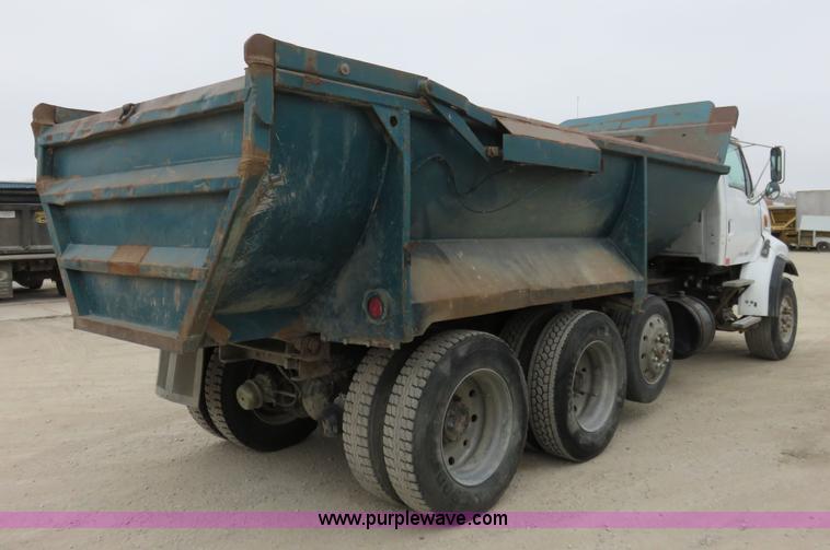 image for item I2399 1998 Ford HLT9513 dump truck
