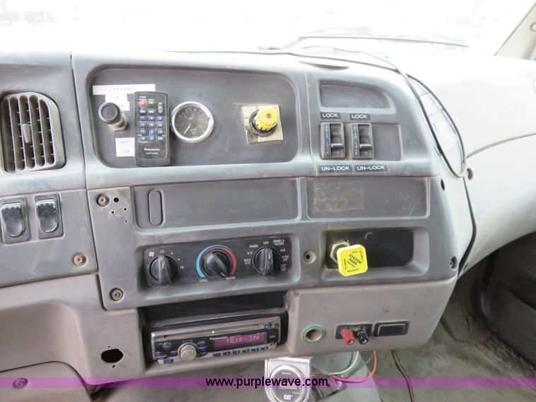 image for item I2399 1998 Ford HLT9513 dump truck