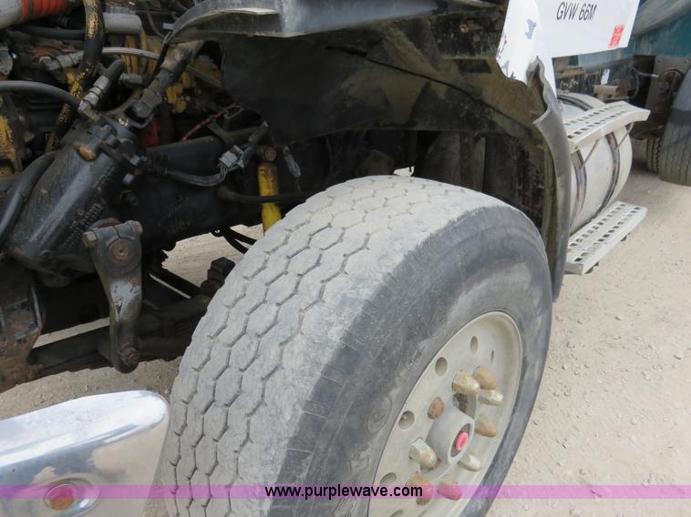 image for item I2399 1998 Ford HLT9513 dump truck