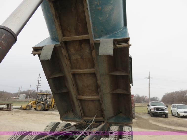 image for item I2399 1998 Ford HLT9513 dump truck