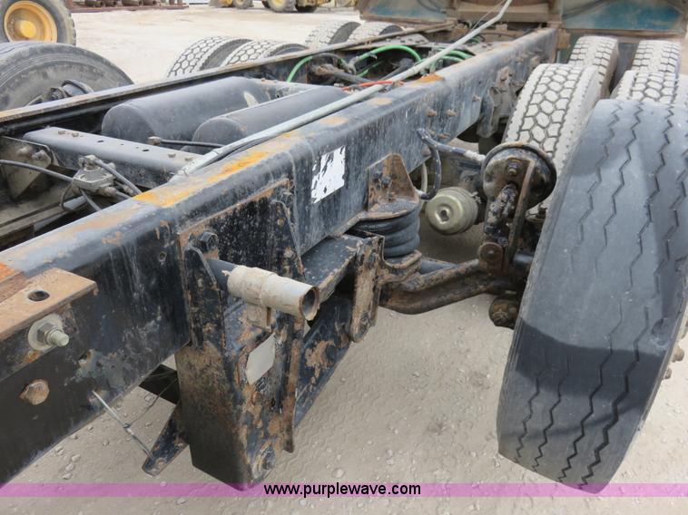 image for item I2399 1998 Ford HLT9513 dump truck