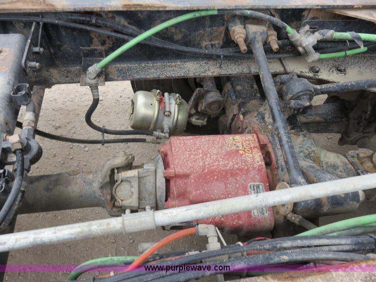 image for item I2399 1998 Ford HLT9513 dump truck