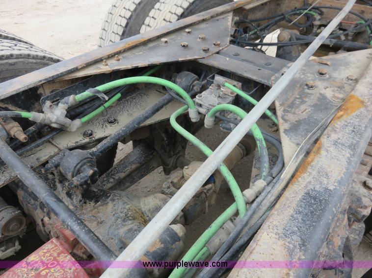 image for item I2399 1998 Ford HLT9513 dump truck