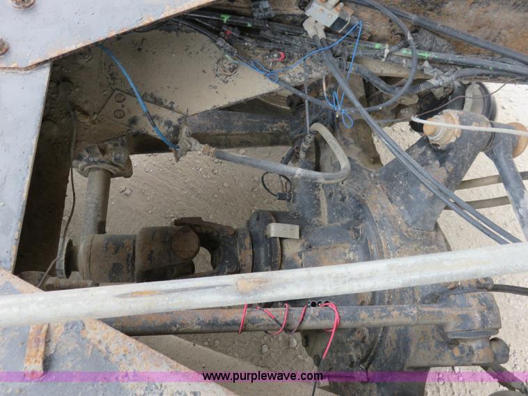 image for item I2399 1998 Ford HLT9513 dump truck