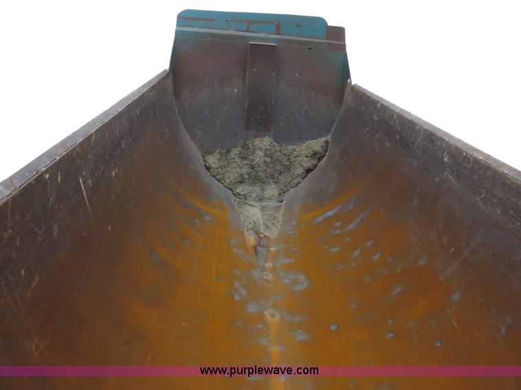 image for item I2399 1998 Ford HLT9513 dump truck