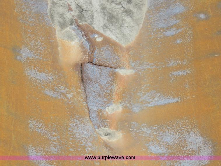 image for item I2399 1998 Ford HLT9513 dump truck