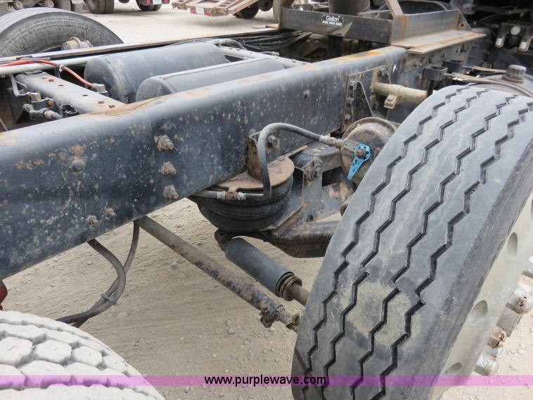 image for item I2399 1998 Ford HLT9513 dump truck