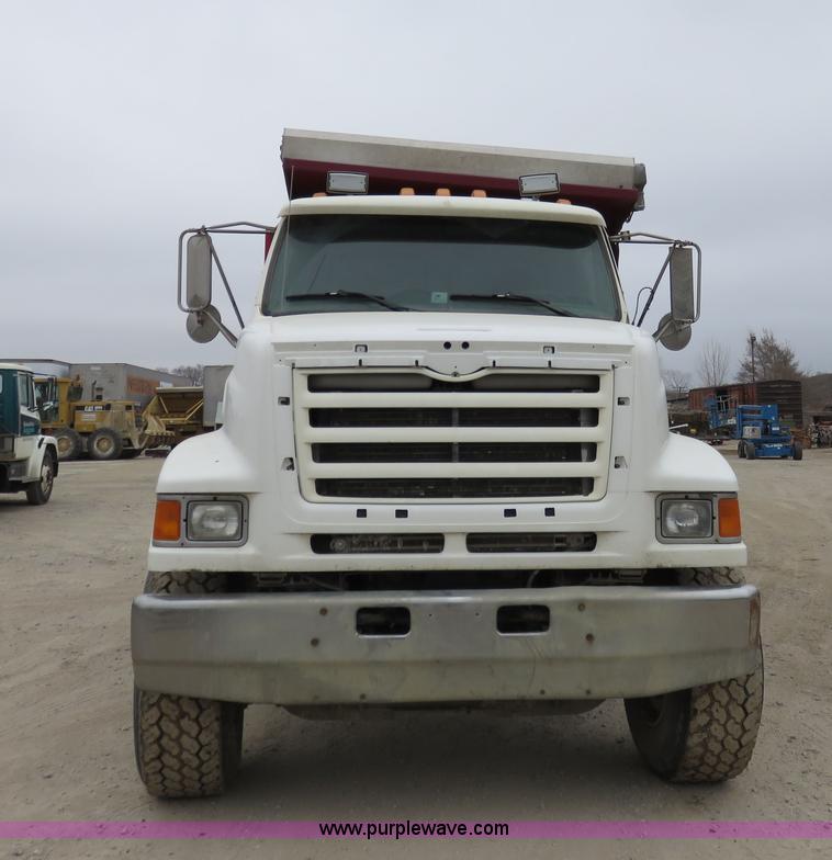 image for item I2400 1999 Sterling LT8511 dump truck