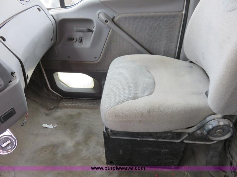 image for item I2400 1999 Sterling LT8511 dump truck