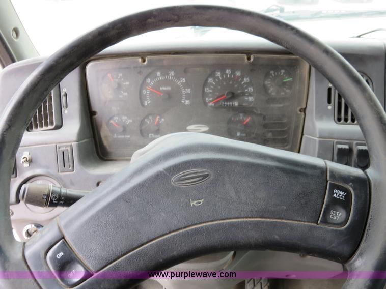 image for item I2400 1999 Sterling LT8511 dump truck