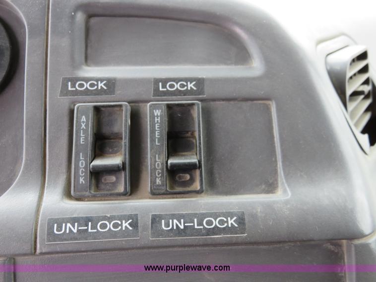 image for item I2400 1999 Sterling LT8511 dump truck