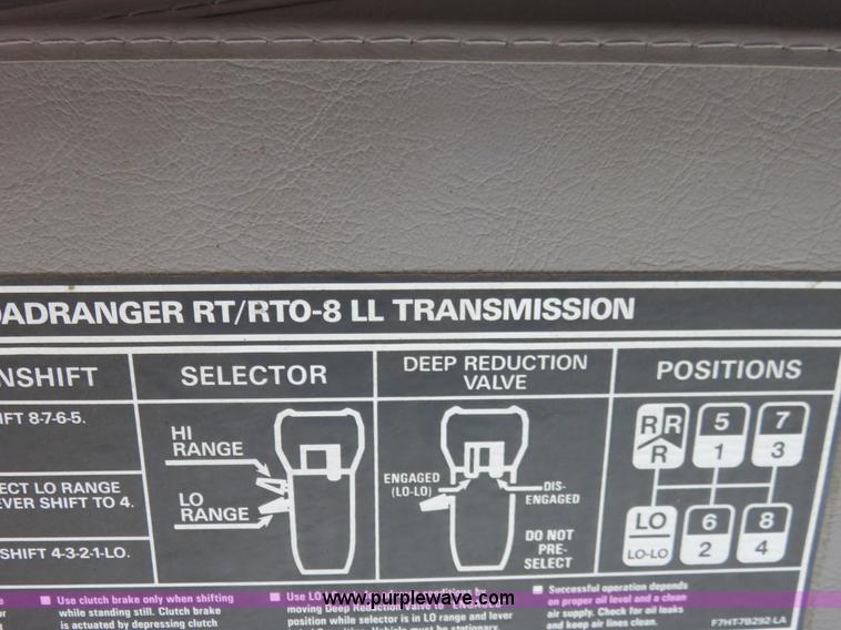 image for item I2400 1999 Sterling LT8511 dump truck