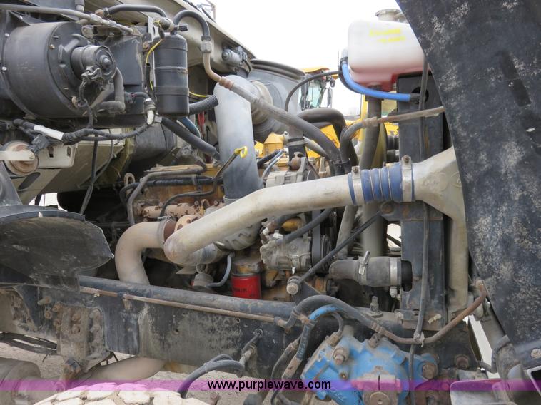 image for item I2400 1999 Sterling LT8511 dump truck