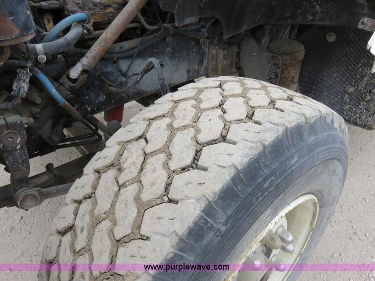 image for item I2400 1999 Sterling LT8511 dump truck