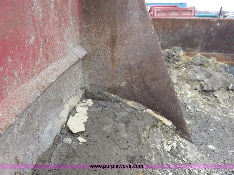 image for item I2400 1999 Sterling LT8511 dump truck