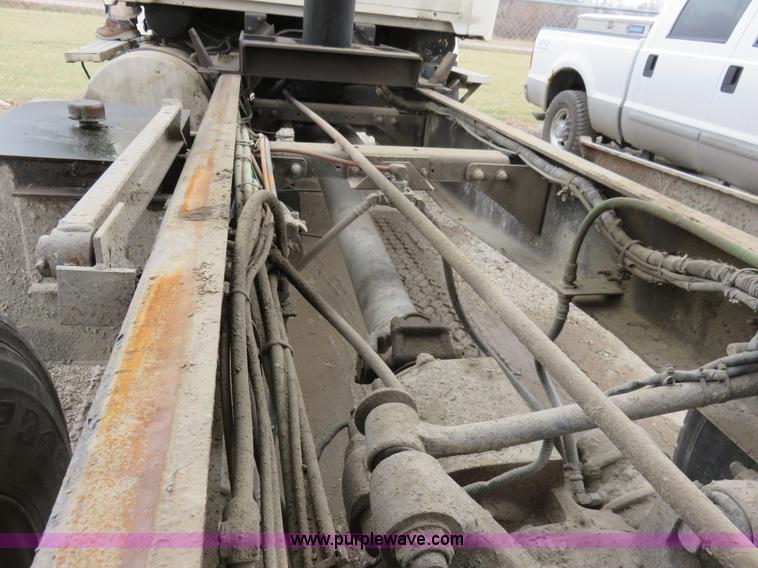 image for item I2400 1999 Sterling LT8511 dump truck