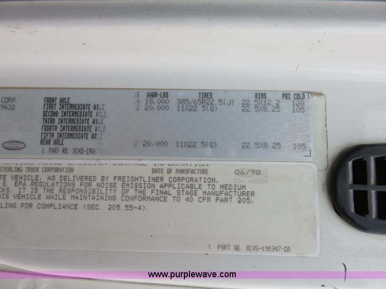 image for item I2400 1999 Sterling LT8511 dump truck