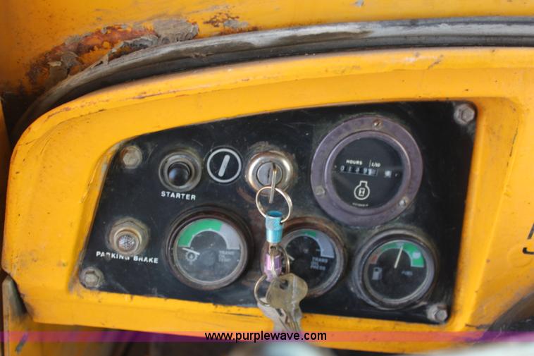 image for item I2405 1977 John Deere 544B wheel loader