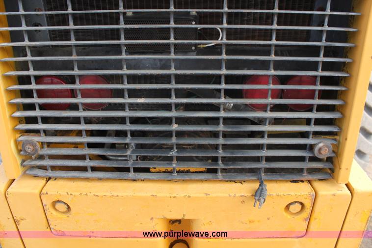 image for item I2405 1977 John Deere 544B wheel loader