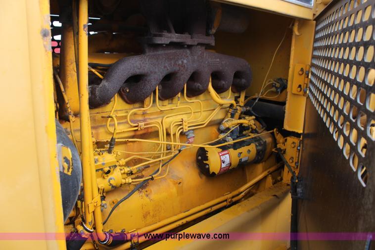 image for item I2405 1977 John Deere 544B wheel loader