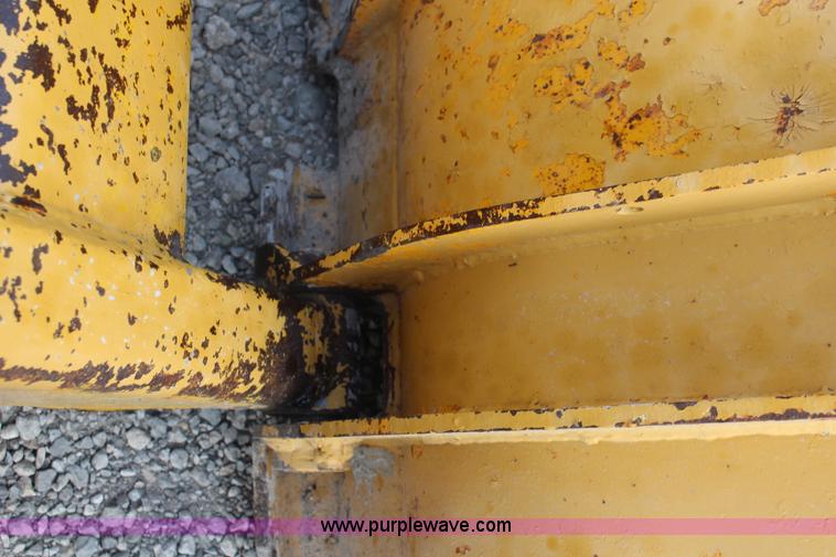 image for item I2405 1977 John Deere 544B wheel loader