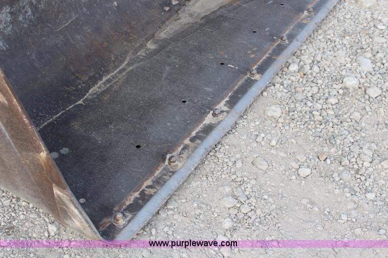 image for item I2405 1977 John Deere 544B wheel loader