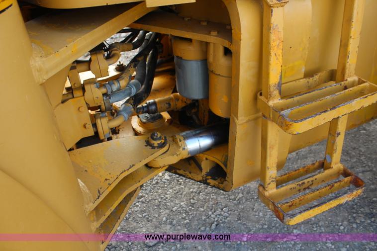 image for item I2405 1977 John Deere 544B wheel loader