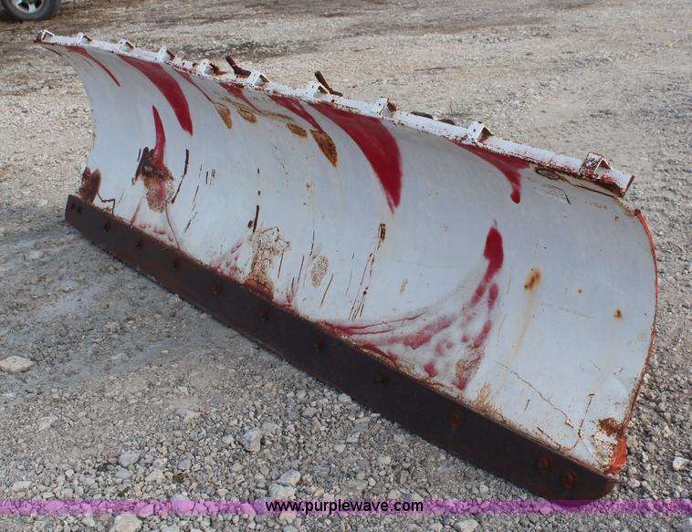 image for item I2405 1977 John Deere 544B wheel loader