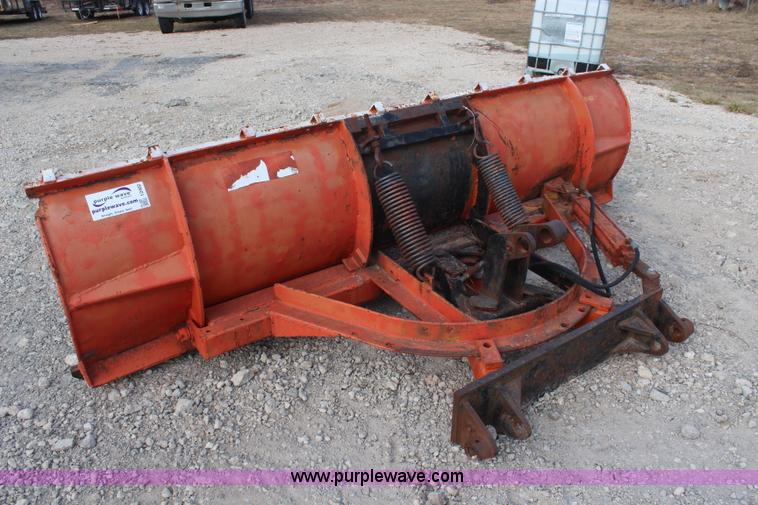 image for item I2405 1977 John Deere 544B wheel loader