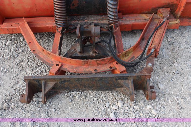 image for item I2405 1977 John Deere 544B wheel loader