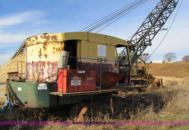 image for item I4089 Bucyrus Erie 30-B Series Two crane