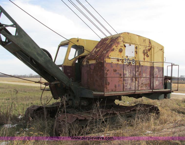 image for item I4089 Bucyrus Erie 30-B Series Two crane