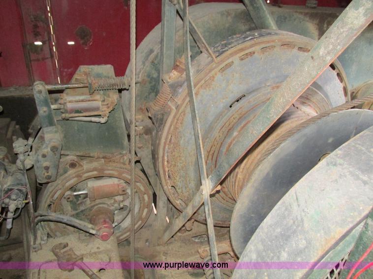 image for item I4089 Bucyrus Erie 30-B Series Two crane