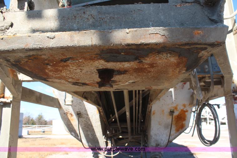 image for item I5983 Ross 100 Uniplant concrete plant