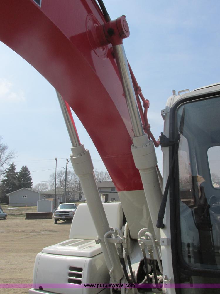 image for item I6698 2005 Link Belt 130LX excavator