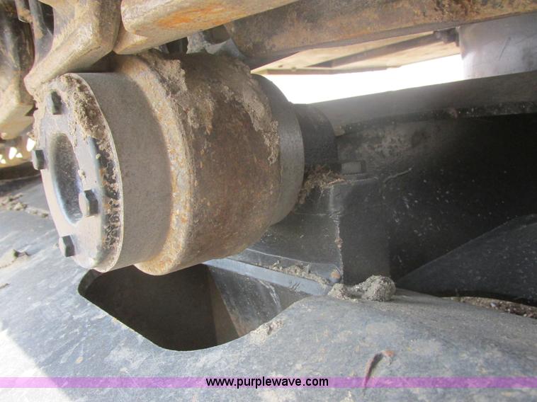 image for item I6698 2005 Link Belt 130LX excavator