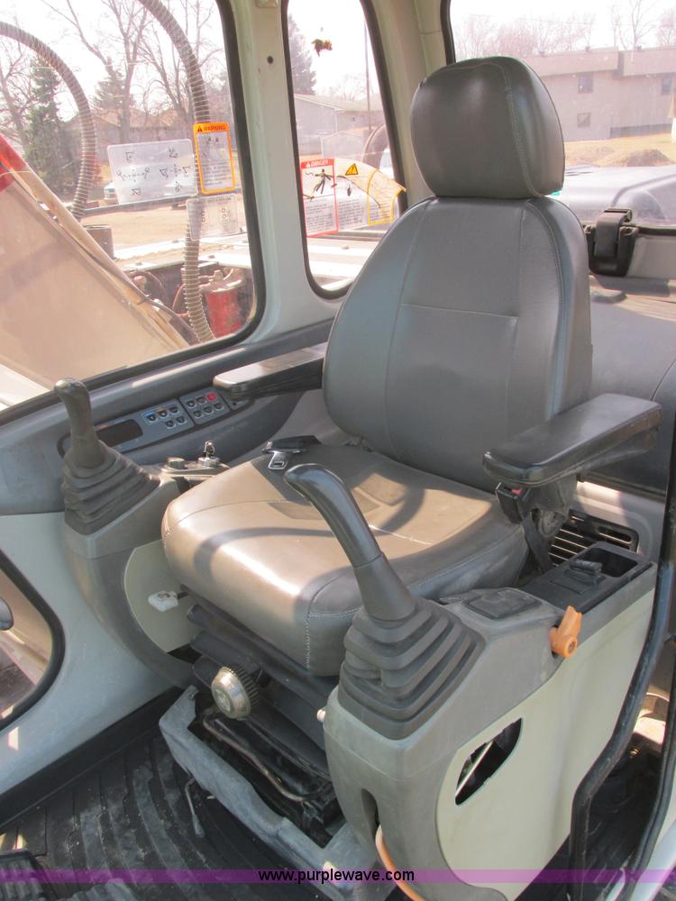 image for item I6698 2005 Link Belt 130LX excavator