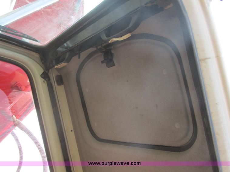 image for item I6698 2005 Link Belt 130LX excavator