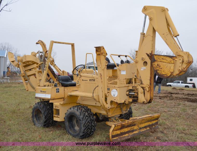 image for item I6925 1995 Vermeer V5750 trencher