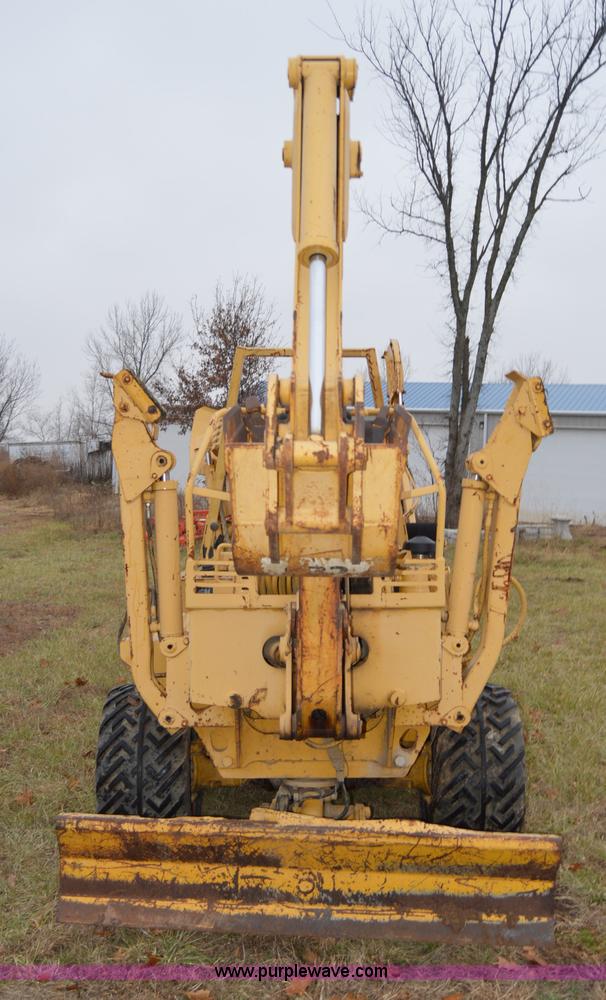 image for item I6925 1995 Vermeer V5750 trencher