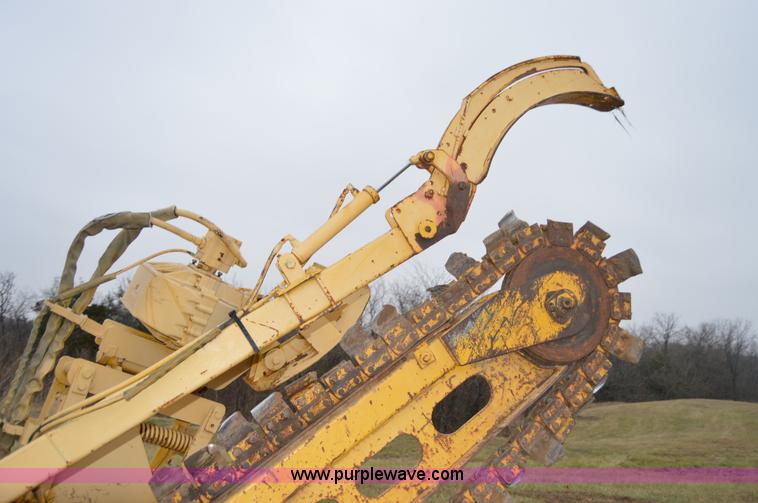 image for item I6925 1995 Vermeer V5750 trencher