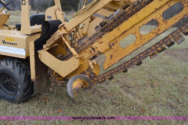 image for item I6925 1995 Vermeer V5750 trencher