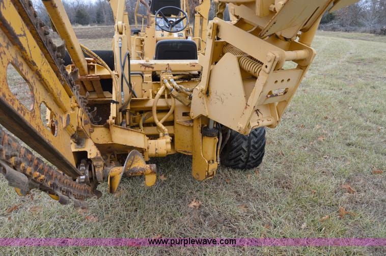 image for item I6925 1995 Vermeer V5750 trencher